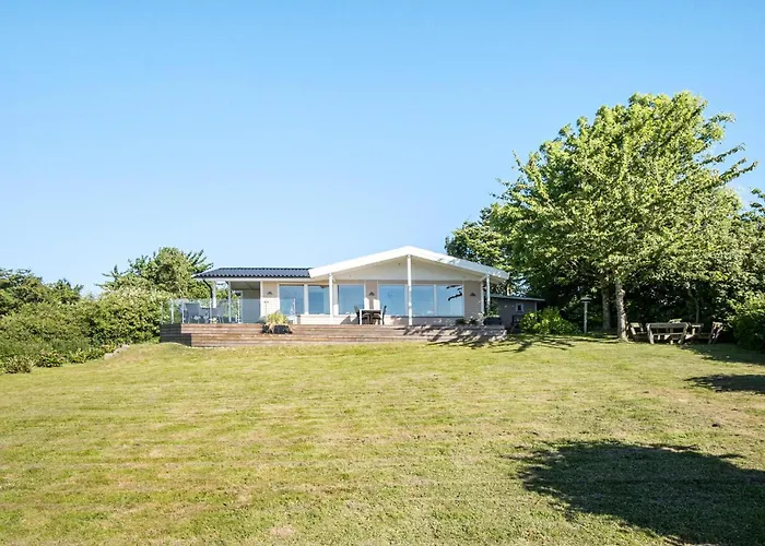 Holiday home Fyrrehuset *