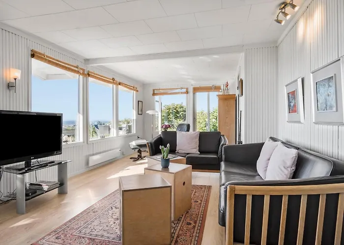 Fyrrehuset Holiday home