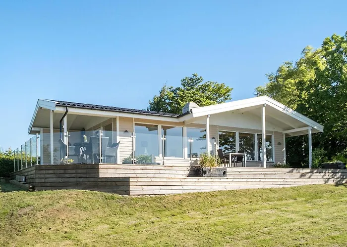 Fyrrehuset Holiday home *